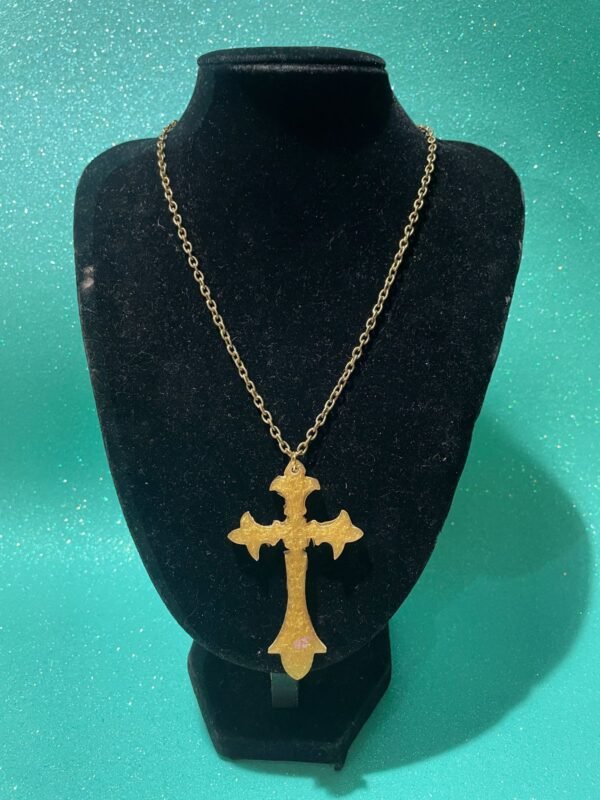 COLLAR / RESINA / CRUZ